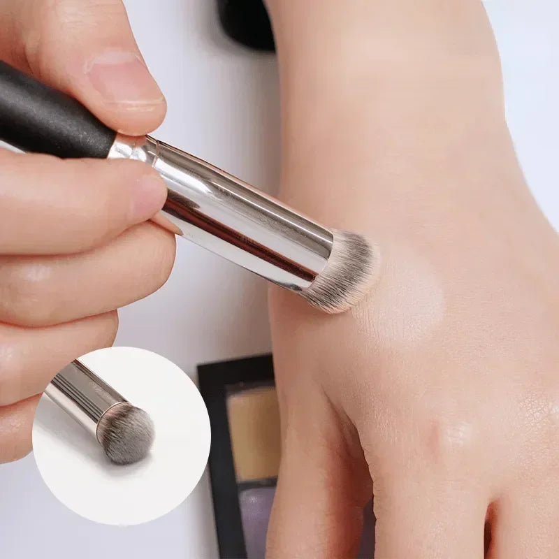 Makeup Brush-Foundation Concealer Brush Premium Contour Blusher Brushes Flawless Under Eye Dense Face Makeup Brush for Blending